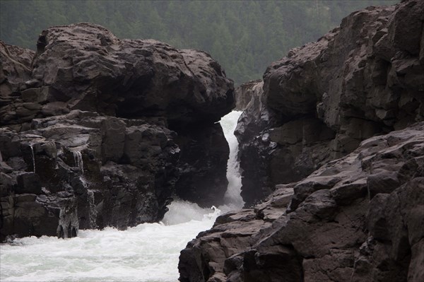 Малый Курейский водопад